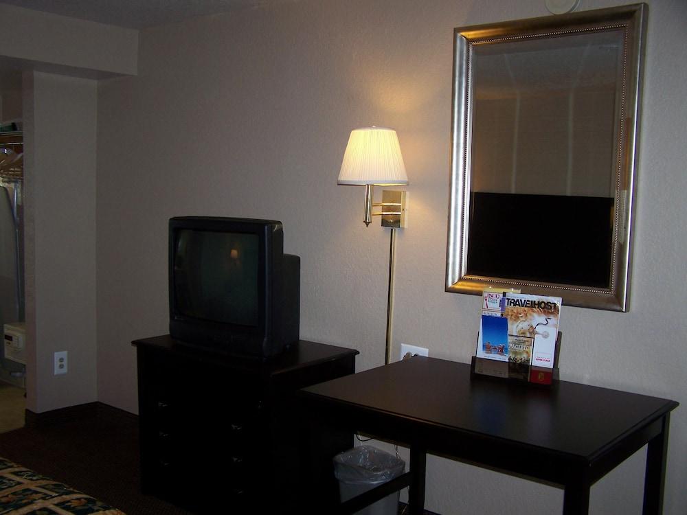 Super 8 By Wyndham San Antonio Pearl District Downtown Motel Ngoại thất bức ảnh