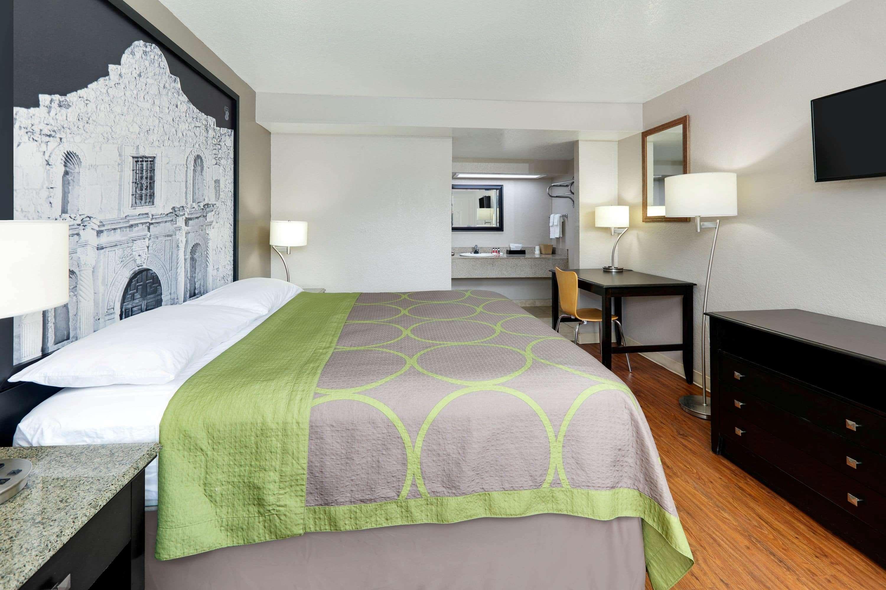 Super 8 By Wyndham San Antonio Pearl District Downtown Motel Ngoại thất bức ảnh