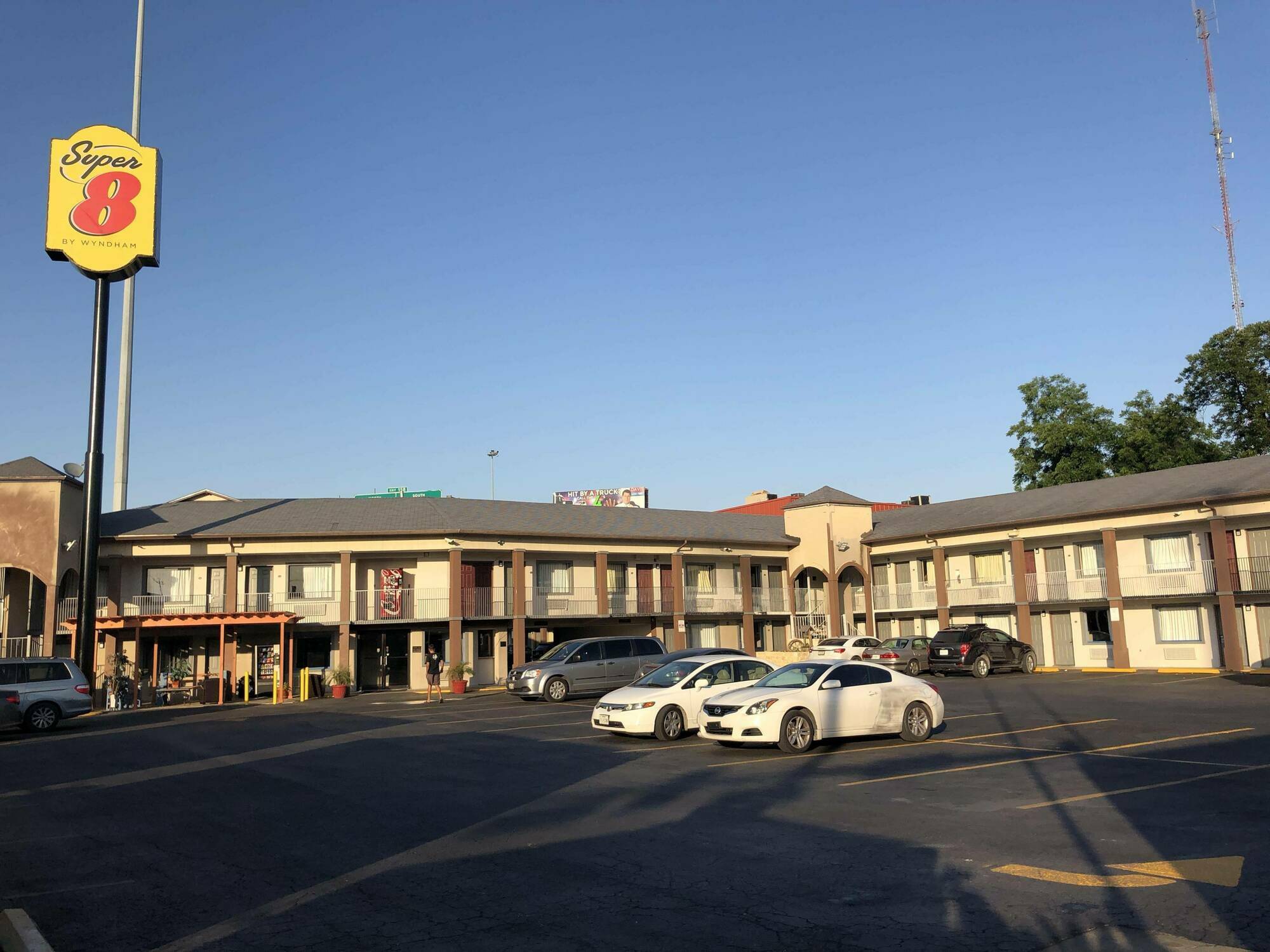 Super 8 By Wyndham San Antonio Pearl District Downtown Motel Ngoại thất bức ảnh