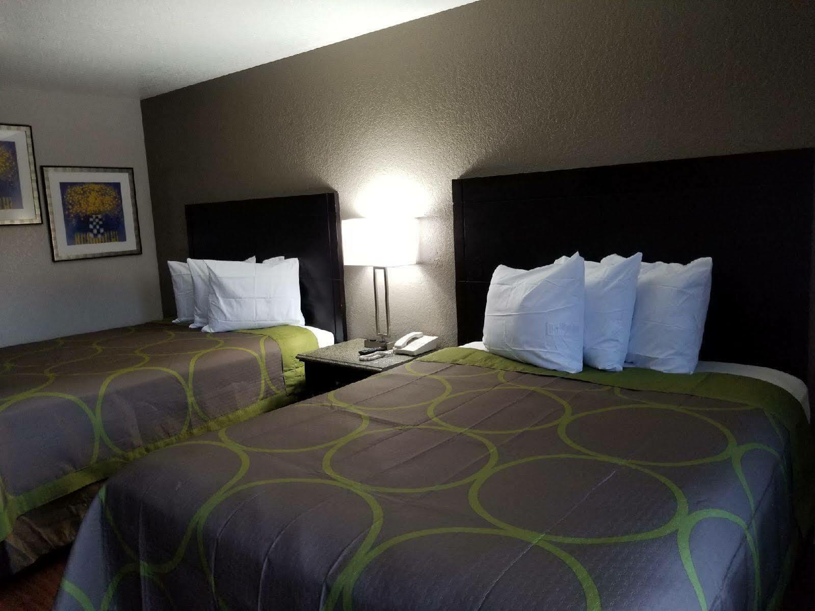 Super 8 By Wyndham San Antonio Pearl District Downtown Motel Ngoại thất bức ảnh